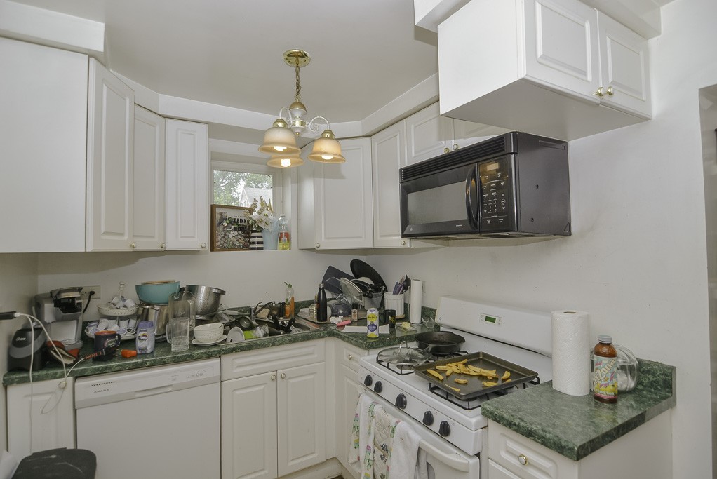 https://chicagocityflats.com/pics/11266-B.jpg?timestamp=2024-12-03T02:50:05-06:00