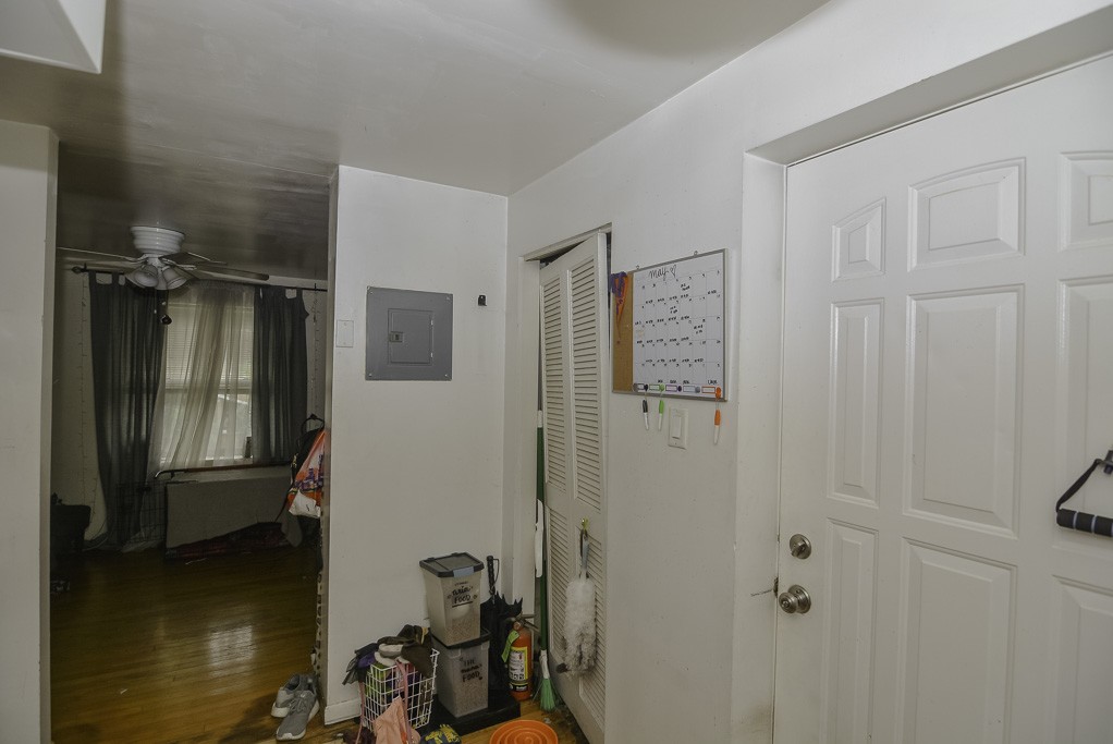 https://chicagocityflats.com/pics/11266-D.jpg?timestamp=2024-12-03T02:50:05-06:00