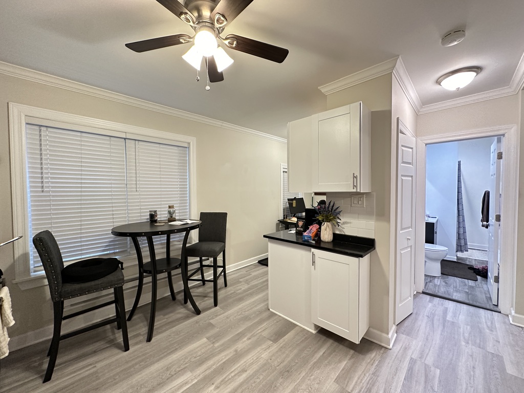 https://chicagocityflats.com/pics/13811-D.jpg?timestamp=2025-06-10T04:08:17-05:00