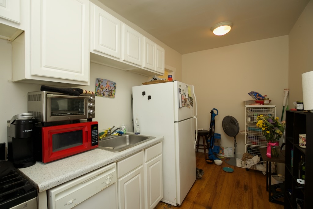 https://chicagocityflats.com/pics/13813-D.jpg?timestamp=2024-12-03T02:50:05-06:00