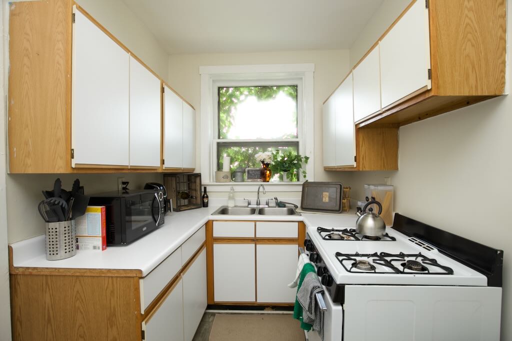 https://chicagocityflats.com/pics/13825-D.jpg?timestamp=2024-12-03T02:50:05-06:00