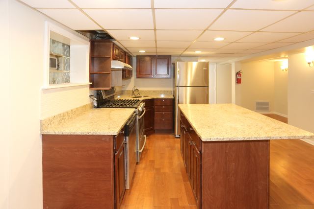 https://chicagocityflats.com/pics/14062-B.jpg?timestamp=2024-12-03T02:50:05-06:00