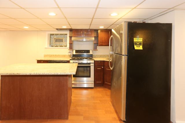 https://chicagocityflats.com/pics/14062-D.jpg?timestamp=2024-12-03T02:50:05-06:00