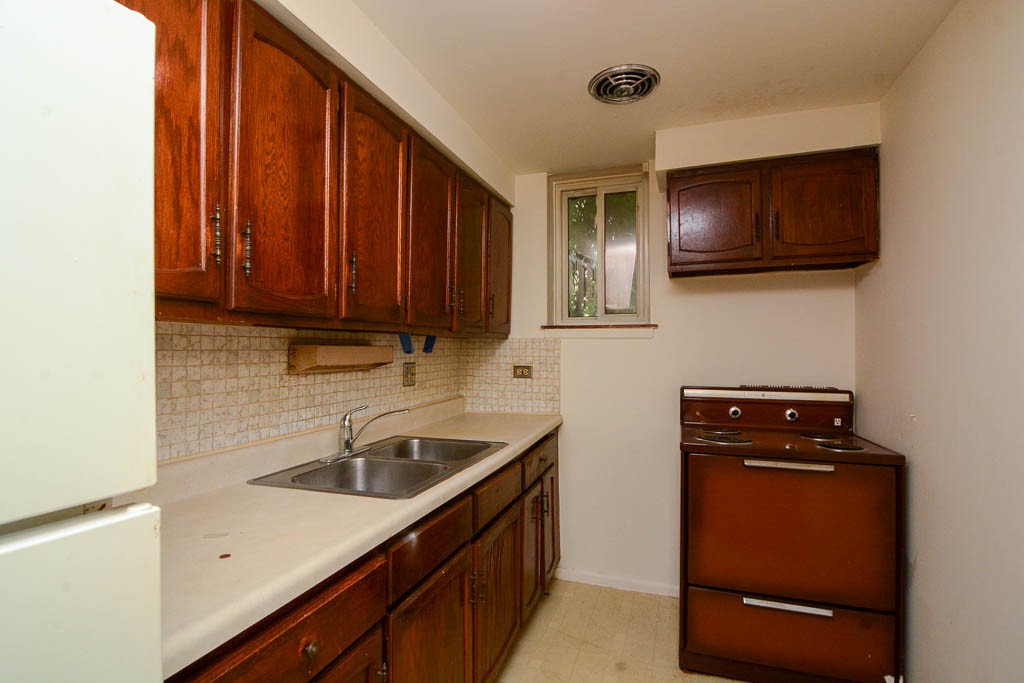 https://chicagocityflats.com/pics/15745-B.jpg?timestamp=2024-12-03T02:50:05-06:00