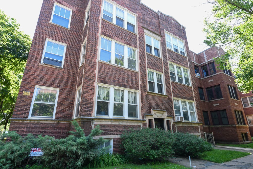 https://chicagocityflats.com/pics/15766-A.jpg?timestamp=2024-12-03T06:16:00-06:00
