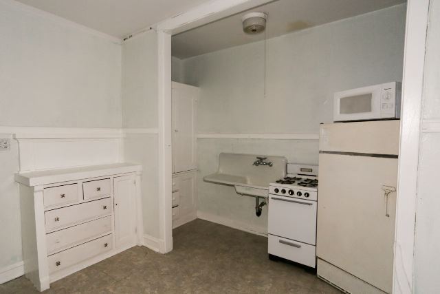 https://chicagocityflats.com/pics/16614-D.jpg?timestamp=2024-12-03T02:50:06-06:00