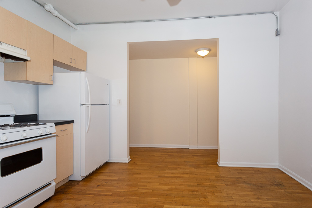 https://chicagocityflats.com/pics/17547-D.jpg?timestamp=2024-12-03T02:50:06-06:00
