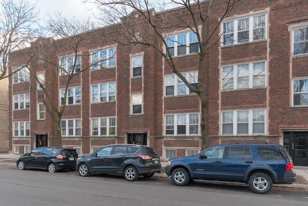 https://chicagocityflats.com/pics/17854-A.jpg?timestamp=2024-12-03T02:50:06-06:00