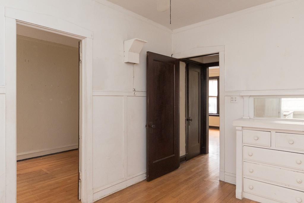 https://chicagocityflats.com/pics/17854-D.jpg?timestamp=2024-12-03T02:50:06-06:00