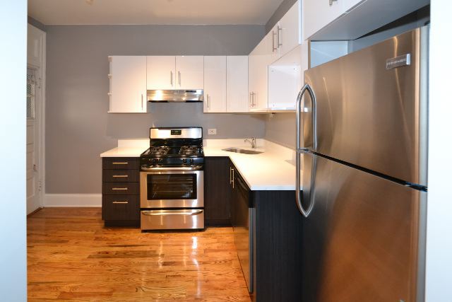 https://chicagocityflats.com/pics/17903-B.jpg?timestamp=2024-12-03T02:50:02-06:00