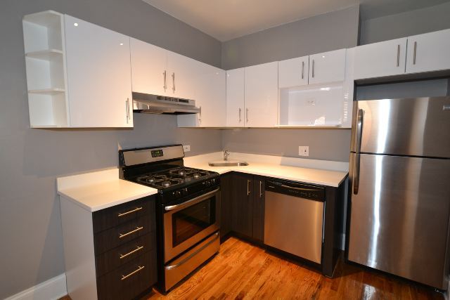 https://chicagocityflats.com/pics/17903-C.jpg?timestamp=2024-12-03T02:50:02-06:00