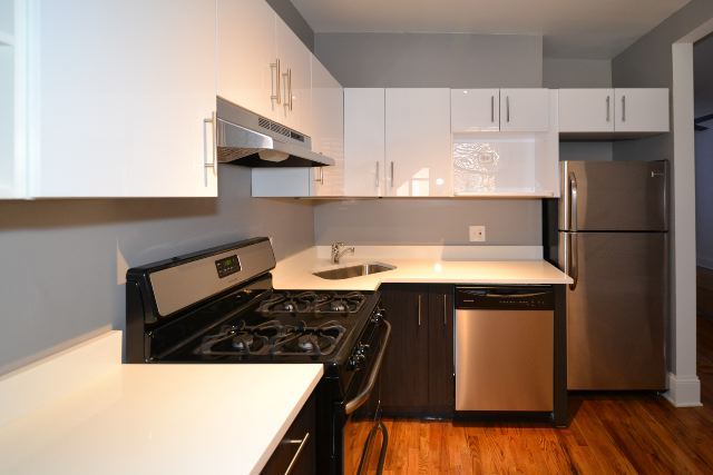 https://chicagocityflats.com/pics/17903-D.jpg?timestamp=2024-12-03T02:50:02-06:00