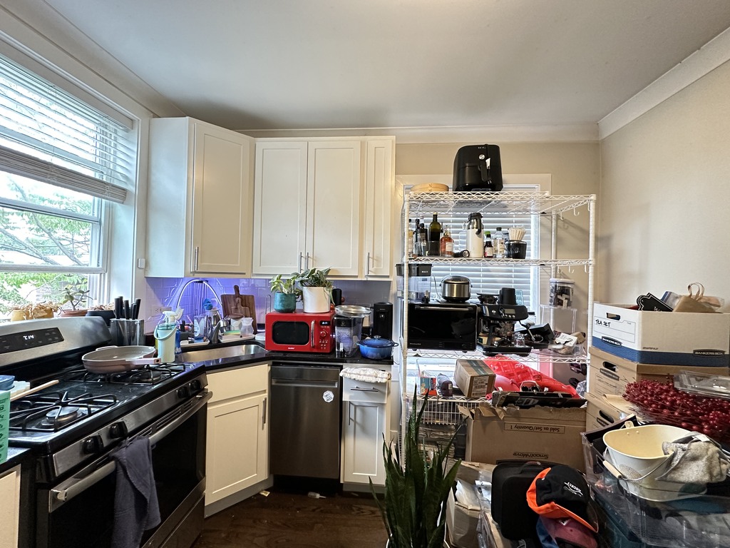 https://chicagocityflats.com/pics/19201-C.jpg?timestamp=2025-06-05T08:21:02-05:00
