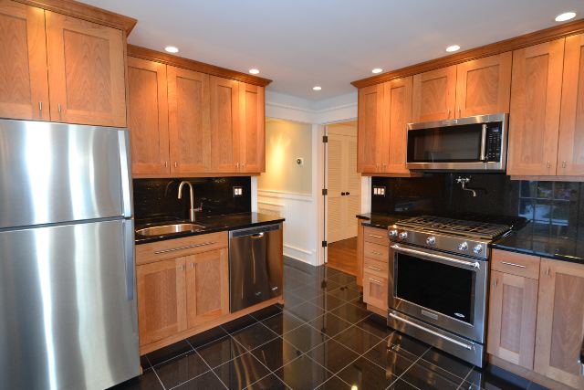 https://chicagocityflats.com/pics/2618-C.jpg?timestamp=2024-12-03T02:50:04-06:00