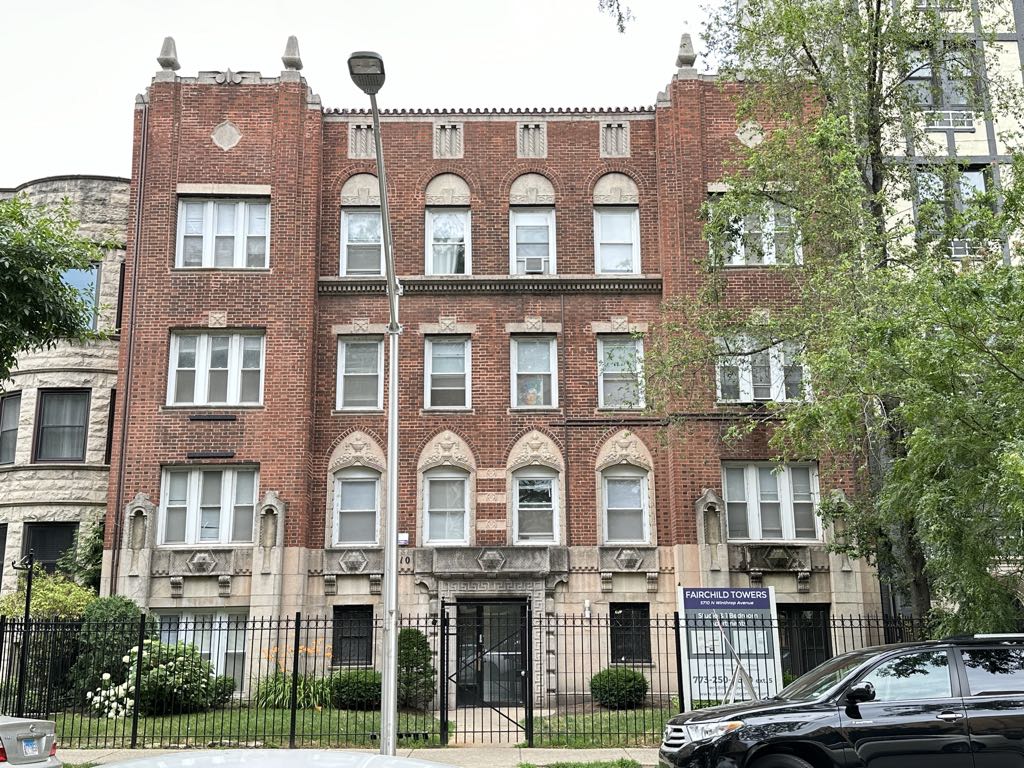 https://chicagocityflats.com/pics/26404-A.jpg?timestamp=2024-12-03T02:50:10-06:00