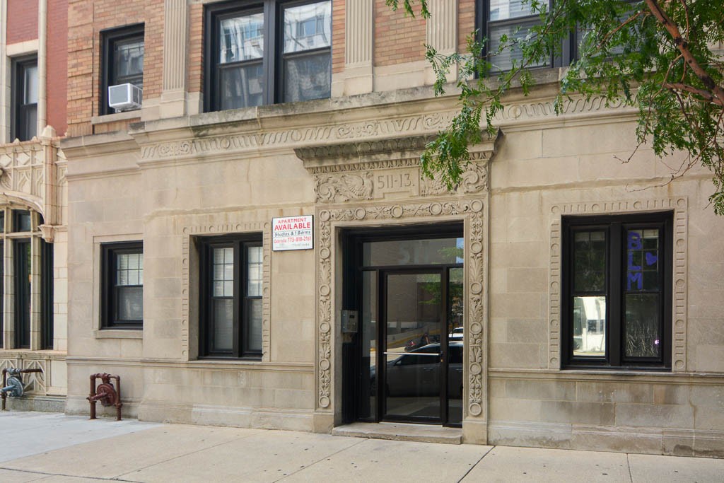 https://chicagocityflats.com/pics/27504-A.jpg?timestamp=2024-12-03T02:50:10-06:00