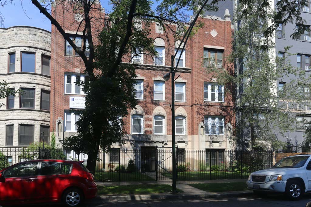 https://chicagocityflats.com/pics/28206-A.jpg?timestamp=2024-12-03T02:50:02-06:00