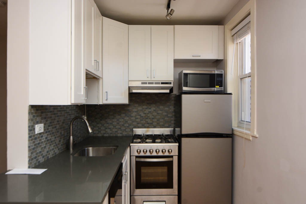 https://chicagocityflats.com/pics/28774-B.jpg?timestamp=2024-12-03T02:50:11-06:00