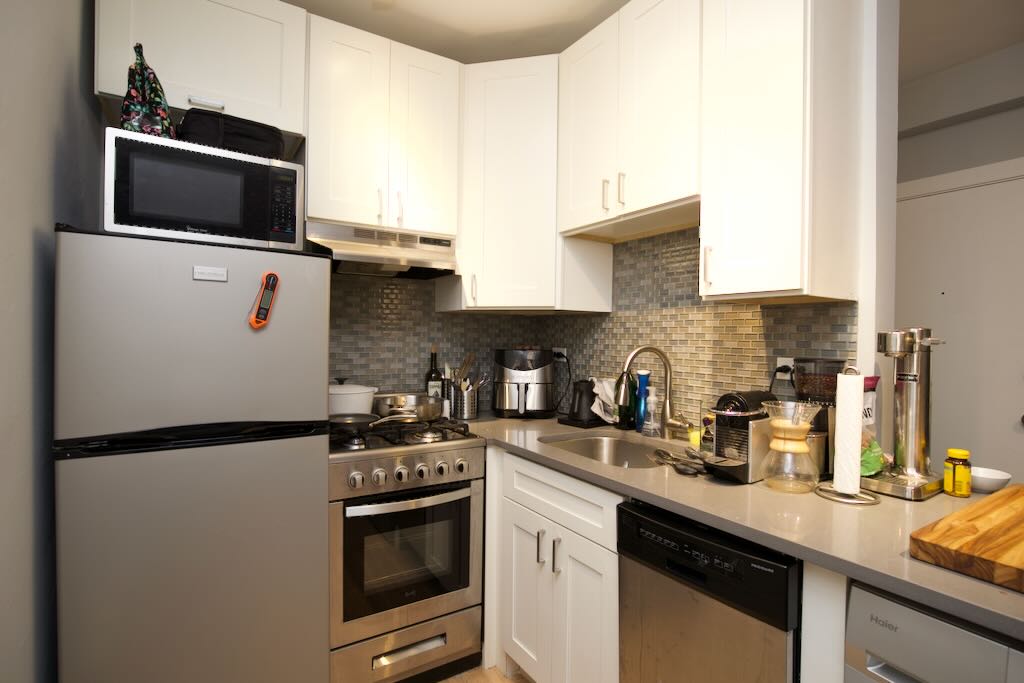https://chicagocityflats.com/pics/29762-C.jpg?timestamp=2024-12-03T02:50:11-06:00