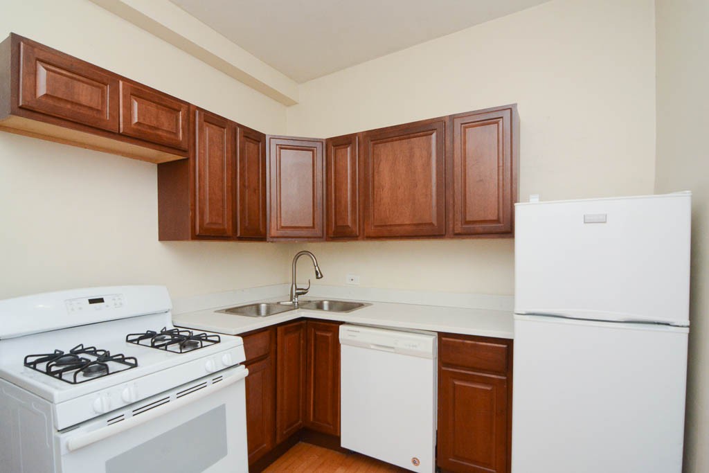 https://chicagocityflats.com/pics/29909-C.jpg?timestamp=2024-12-03T02:50:11-06:00
