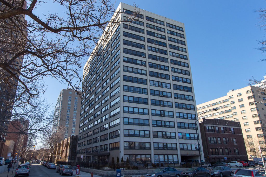 https://chicagocityflats.com/pics/31649-A.jpg?timestamp=2024-12-03T02:50:12-06:00