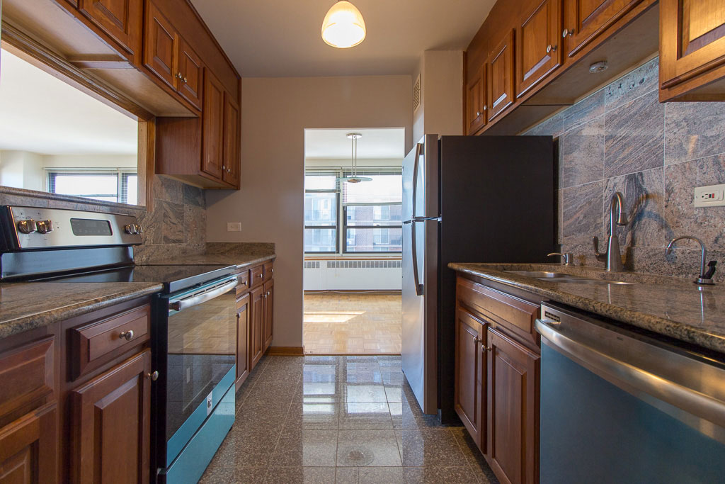https://chicagocityflats.com/pics/31649-B.jpg?timestamp=2024-12-03T02:50:12-06:00