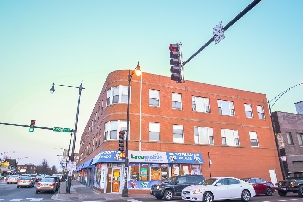 https://chicagocityflats.com/pics/31713-A.jpg?timestamp=2024-12-03T02:50:12-06:00