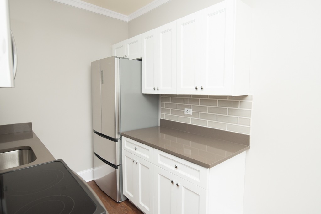 https://chicagocityflats.com/pics/33107-C.jpg?timestamp=2024-12-03T02:50:13-06:00