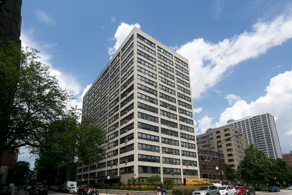 https://chicagocityflats.com/pics/36876-A.jpg?timestamp=2024-12-03T02:50:14-06:00
