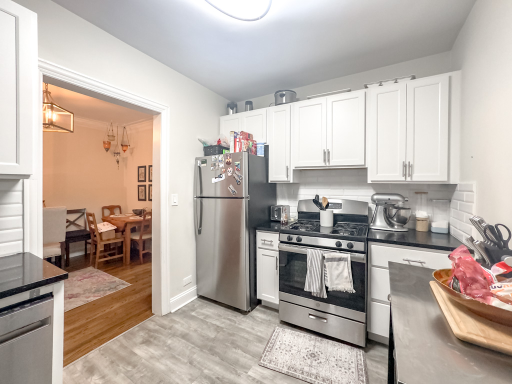 https://chicagocityflats.com/pics/38524-D.jpg?timestamp=2024-12-03T02:50:14-06:00