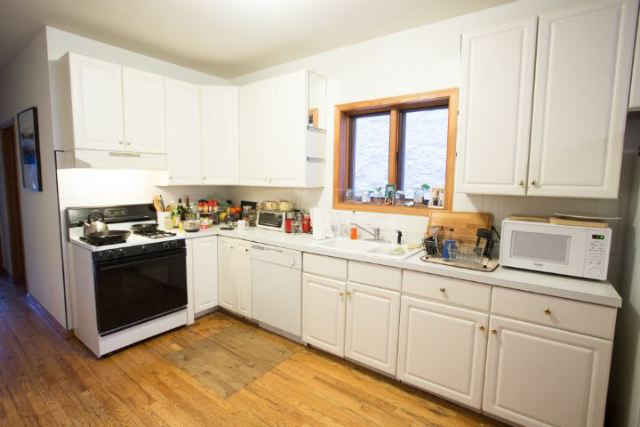 https://chicagocityflats.com/pics/3887-B.jpg?timestamp=2024-12-03T02:50:04-06:00