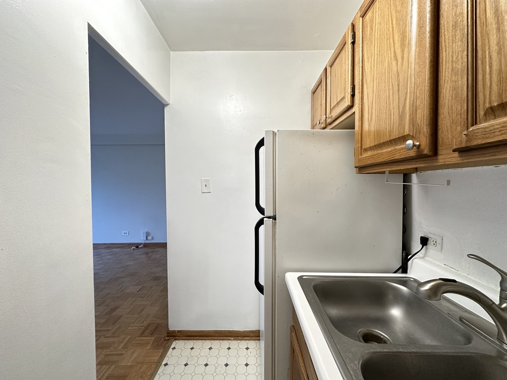 https://chicagocityflats.com/pics/39976-D.jpg?timestamp=2025-06-04T06:05:02-05:00