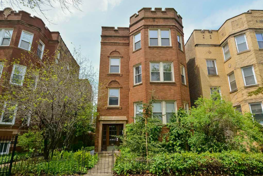 6216 Bell - 2,400USD / month
