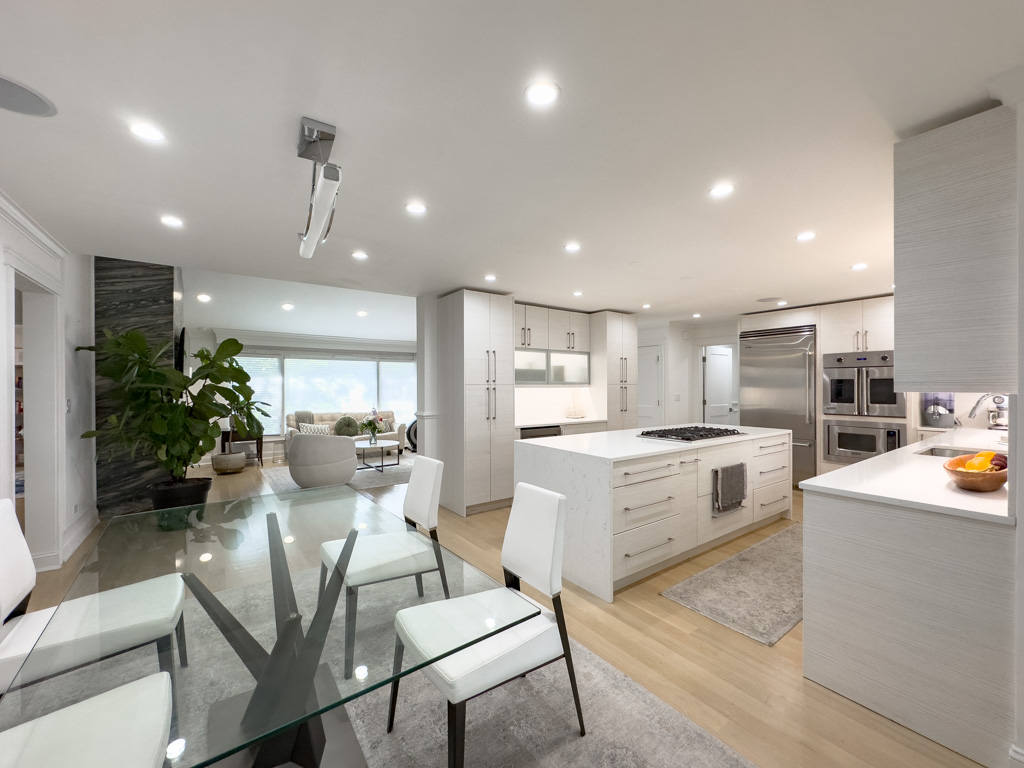 https://chicagocityflats.com/pics/40451-D.jpg?timestamp=2024-12-03T02:50:15-06:00
