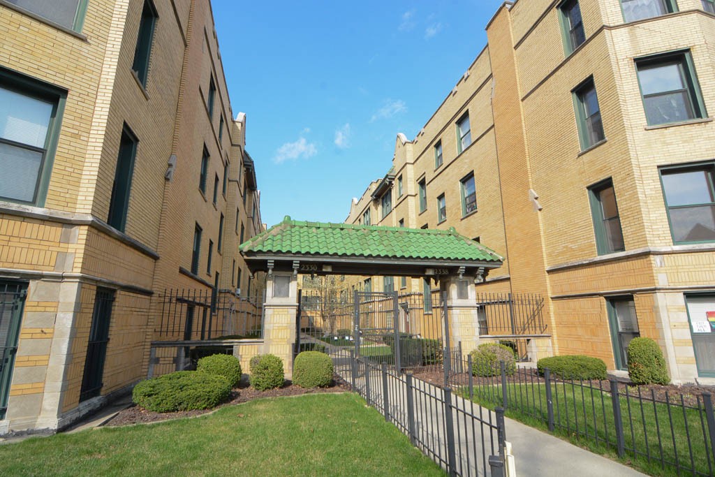 https://chicagocityflats.com/pics/41204-A.jpg?timestamp=2024-12-03T02:50:15-06:00