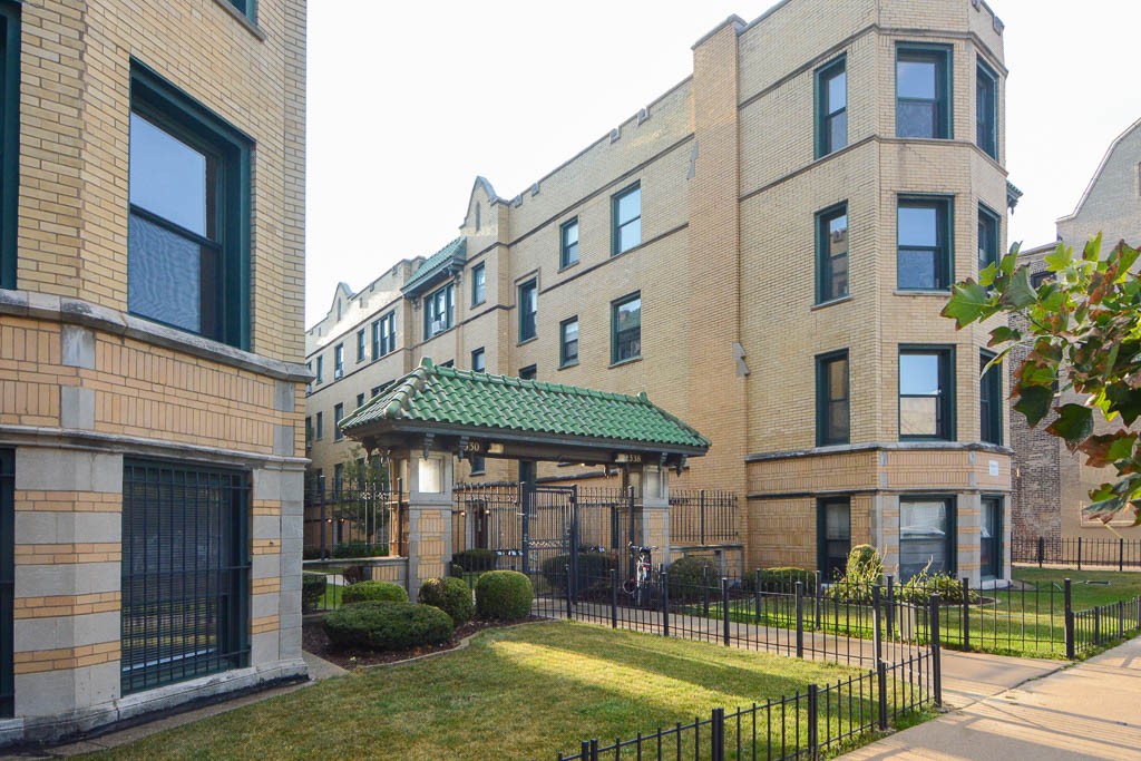 https://chicagocityflats.com/pics/41479-A.jpg?timestamp=2024-12-03T02:50:15-06:00