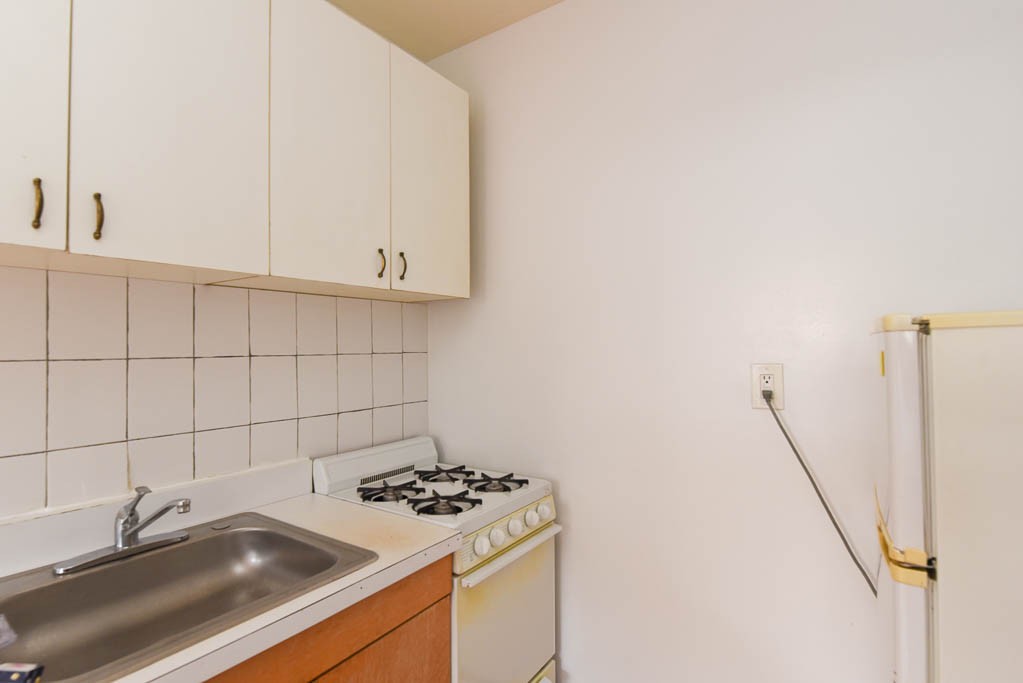 https://chicagocityflats.com/pics/41504-C.jpg?timestamp=2024-12-03T02:50:15-06:00