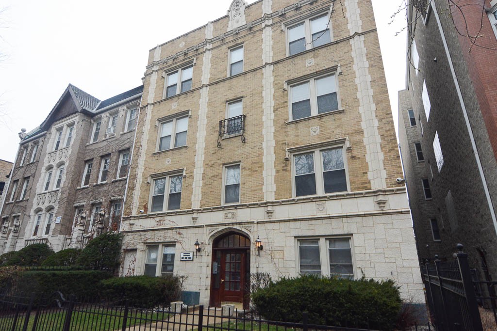 https://chicagocityflats.com/pics/45768-A.jpg?timestamp=2024-12-03T02:50:16-06:00