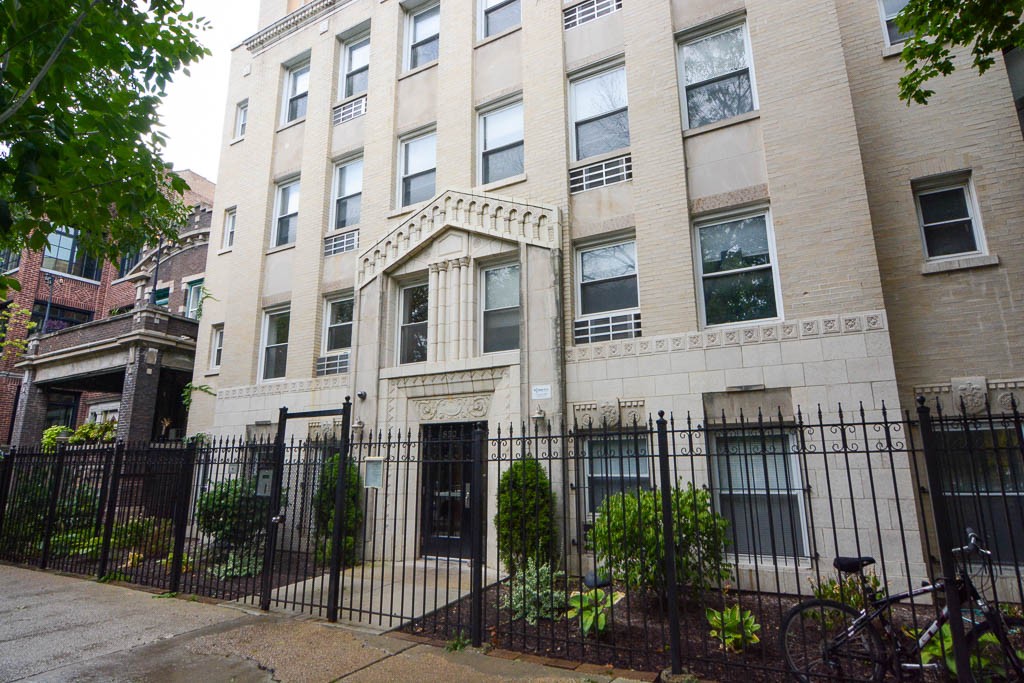 https://chicagocityflats.com/pics/45992-A.jpg?timestamp=2024-12-03T02:50:16-06:00