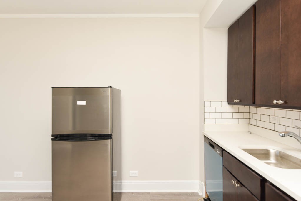 https://chicagocityflats.com/pics/46275-D.jpg?timestamp=2024-12-03T02:50:16-06:00