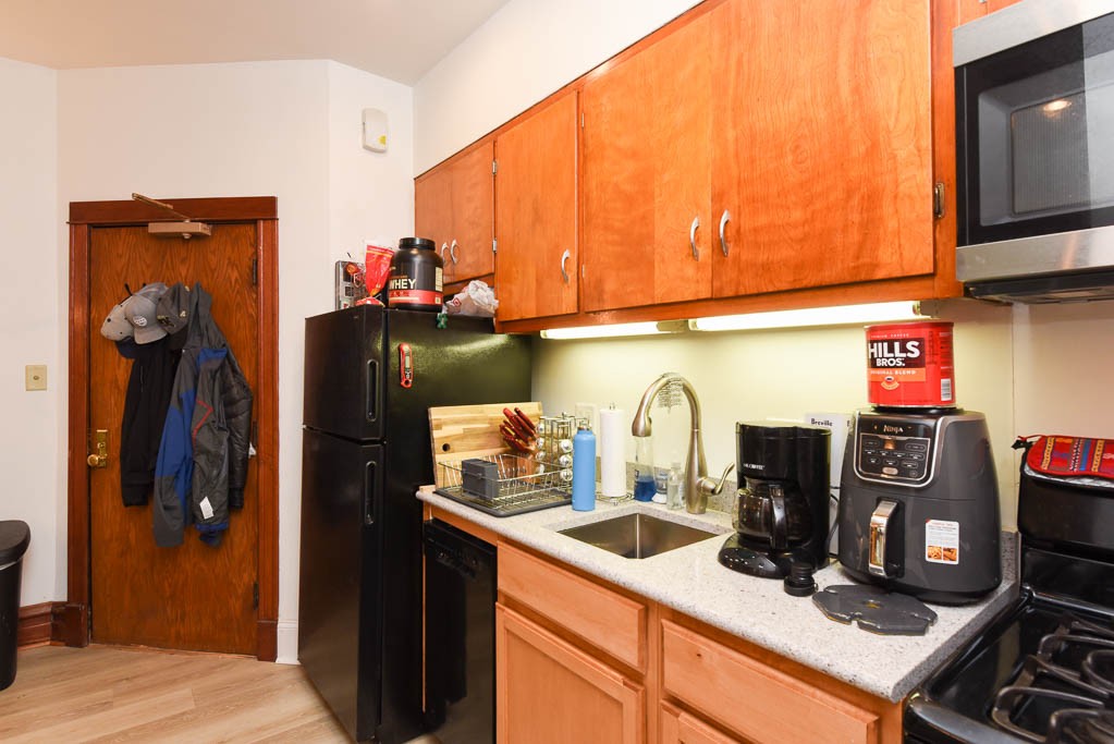 https://chicagocityflats.com/pics/46374-D.jpg?timestamp=2024-12-03T02:50:16-06:00