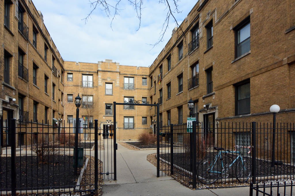 https://chicagocityflats.com/pics/47954-A.jpg?timestamp=2024-12-03T02:50:15-06:00