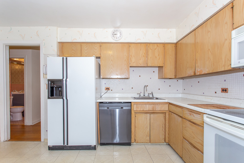 https://chicagocityflats.com/pics/49959-D.jpg?timestamp=2024-12-03T06:16:00-06:00