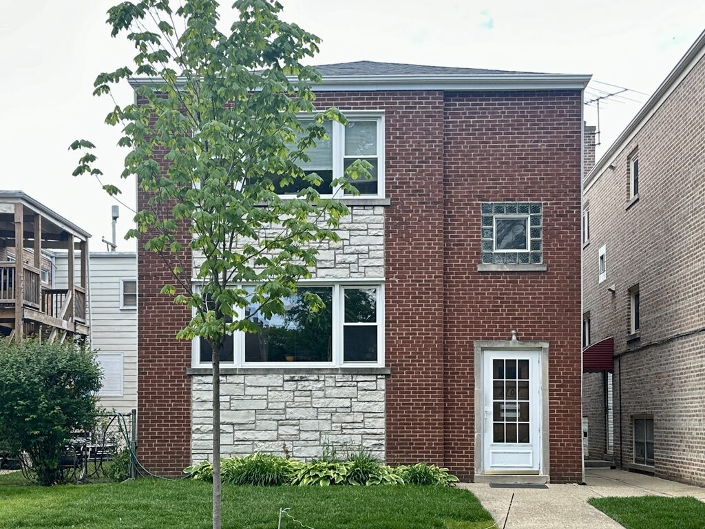 https://chicagocityflats.com/pics/57118-A.jpg?timestamp=2025-05-28T17:41:13-05:00