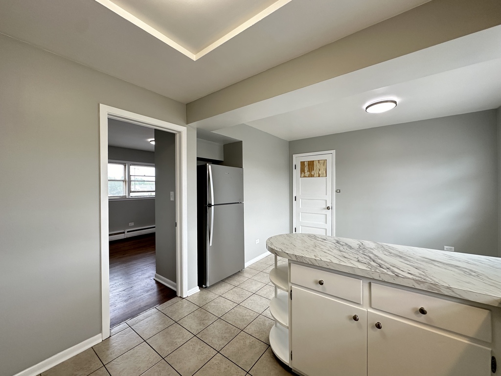 https://chicagocityflats.com/pics/57313-D.jpg?timestamp=2025-06-06T10:34:23-05:00