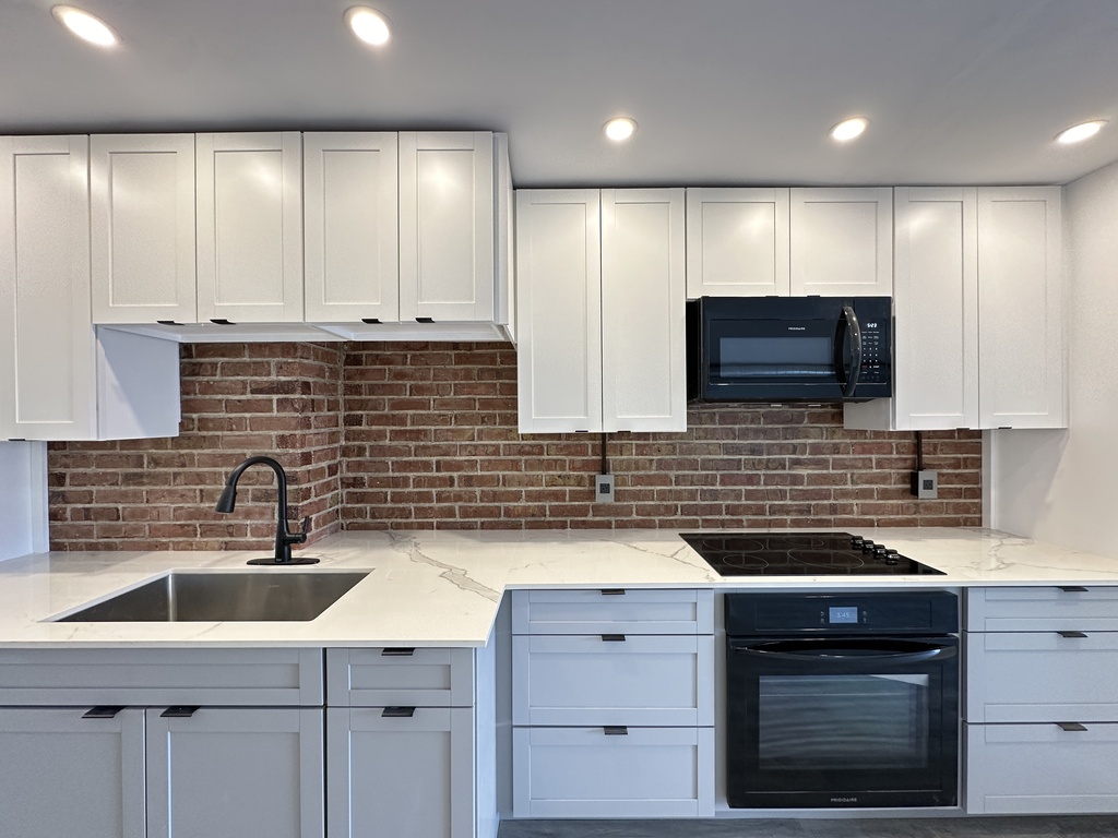 https://chicagocityflats.com/pics/57328-D.jpg?timestamp=2025-06-10T04:08:19-05:00