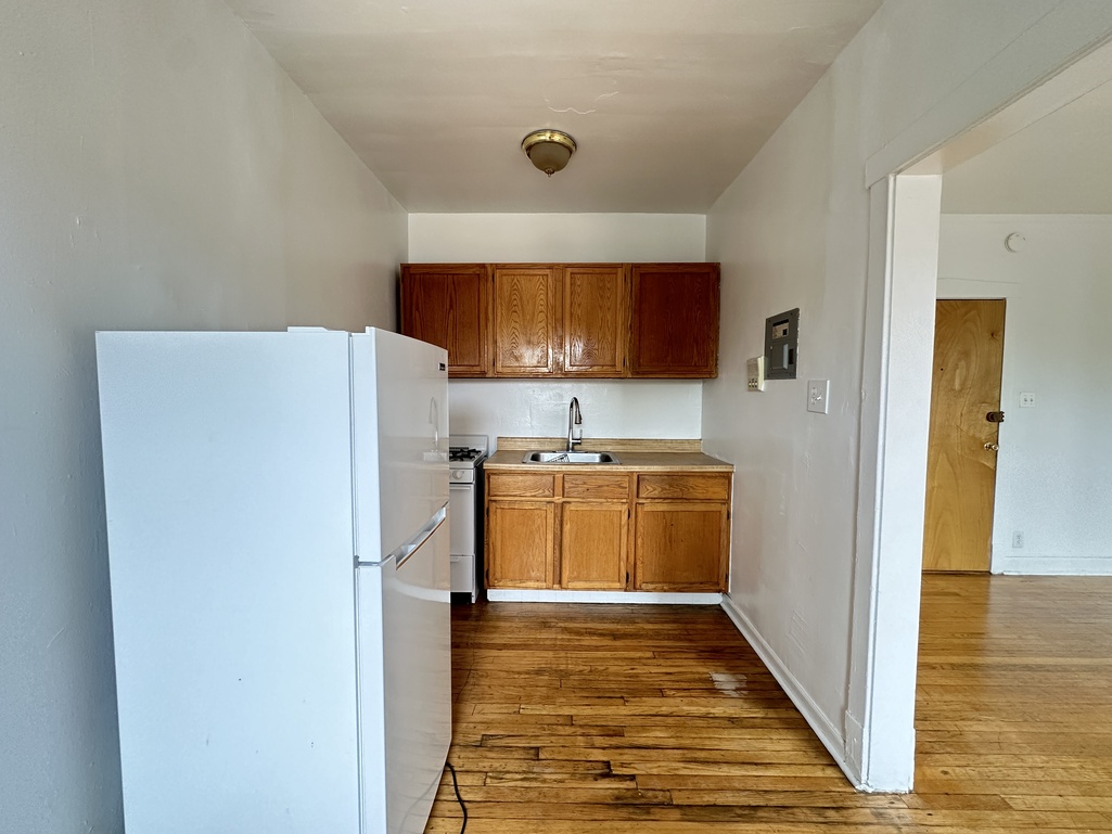https://chicagocityflats.com/pics/57364-C.jpg?timestamp=2025-06-13T06:49:38-05:00